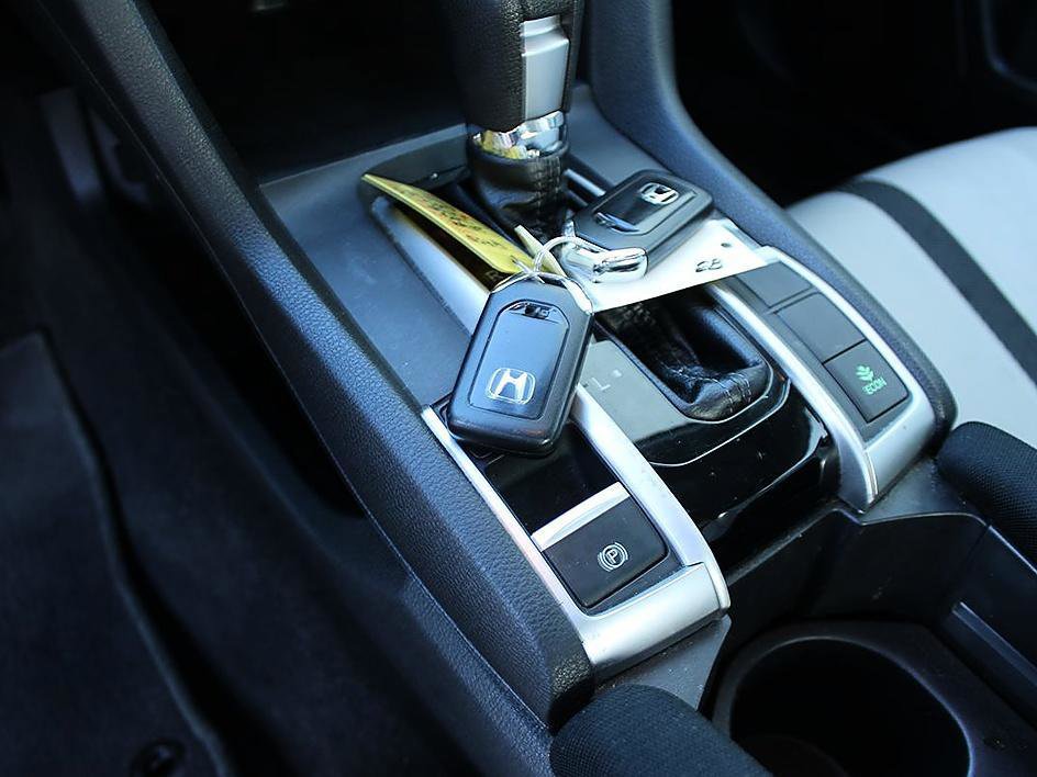 Used 2017 Honda Civic EX image 10