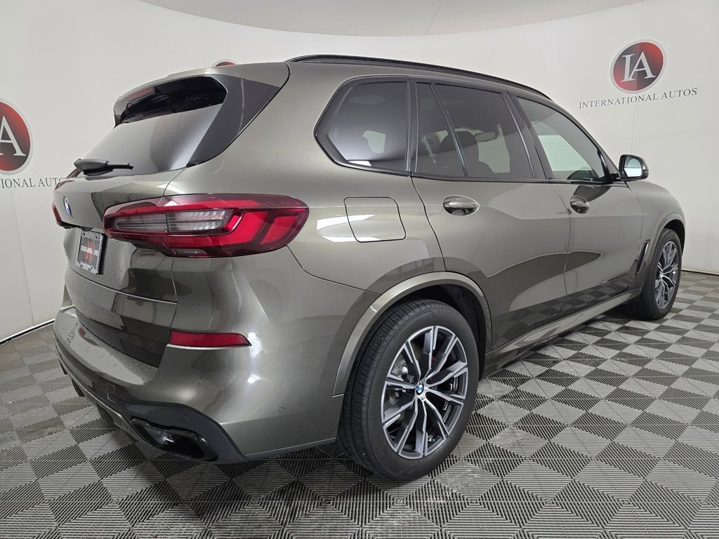 Used 2022 BMW X5 xDrive40i w/ M Sport Package image 4