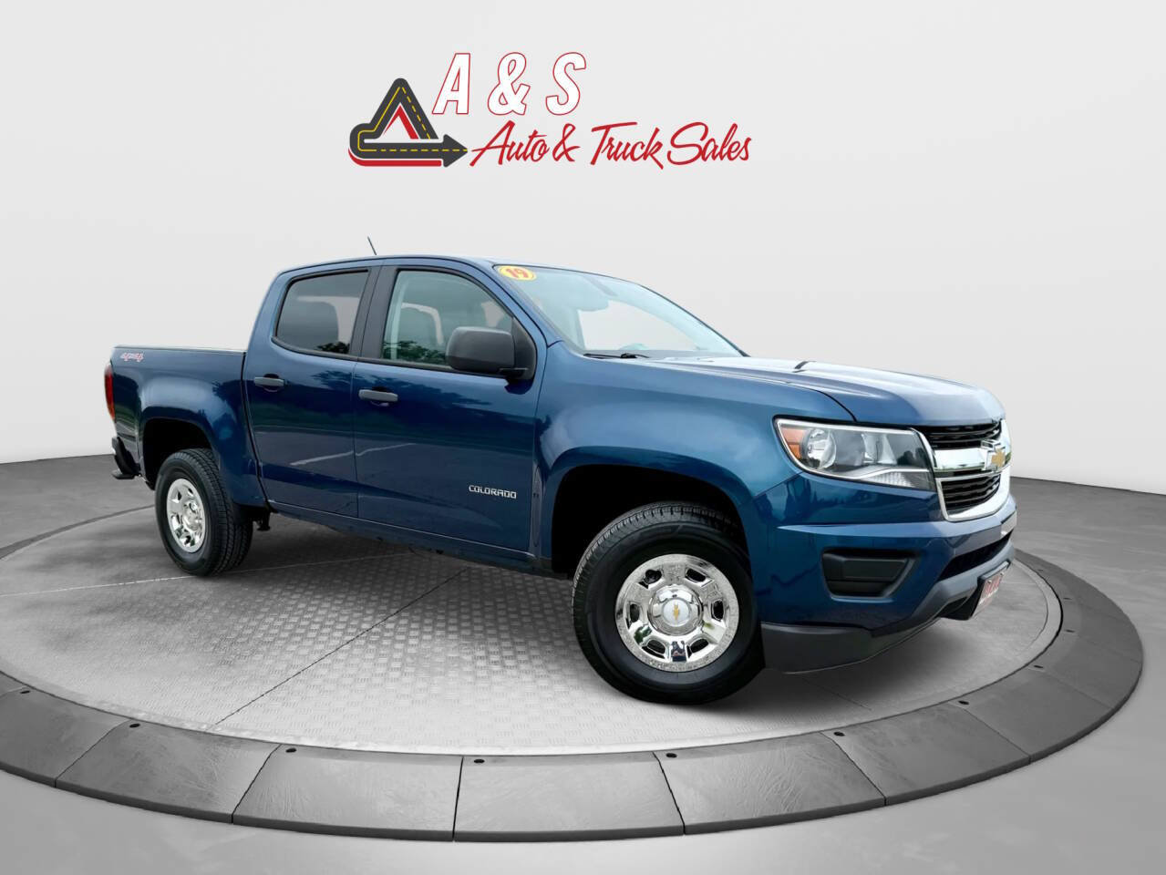 Used 2019 Chevrolet Colorado W/T w/ WT Convenience Package AWD/4WD image 1