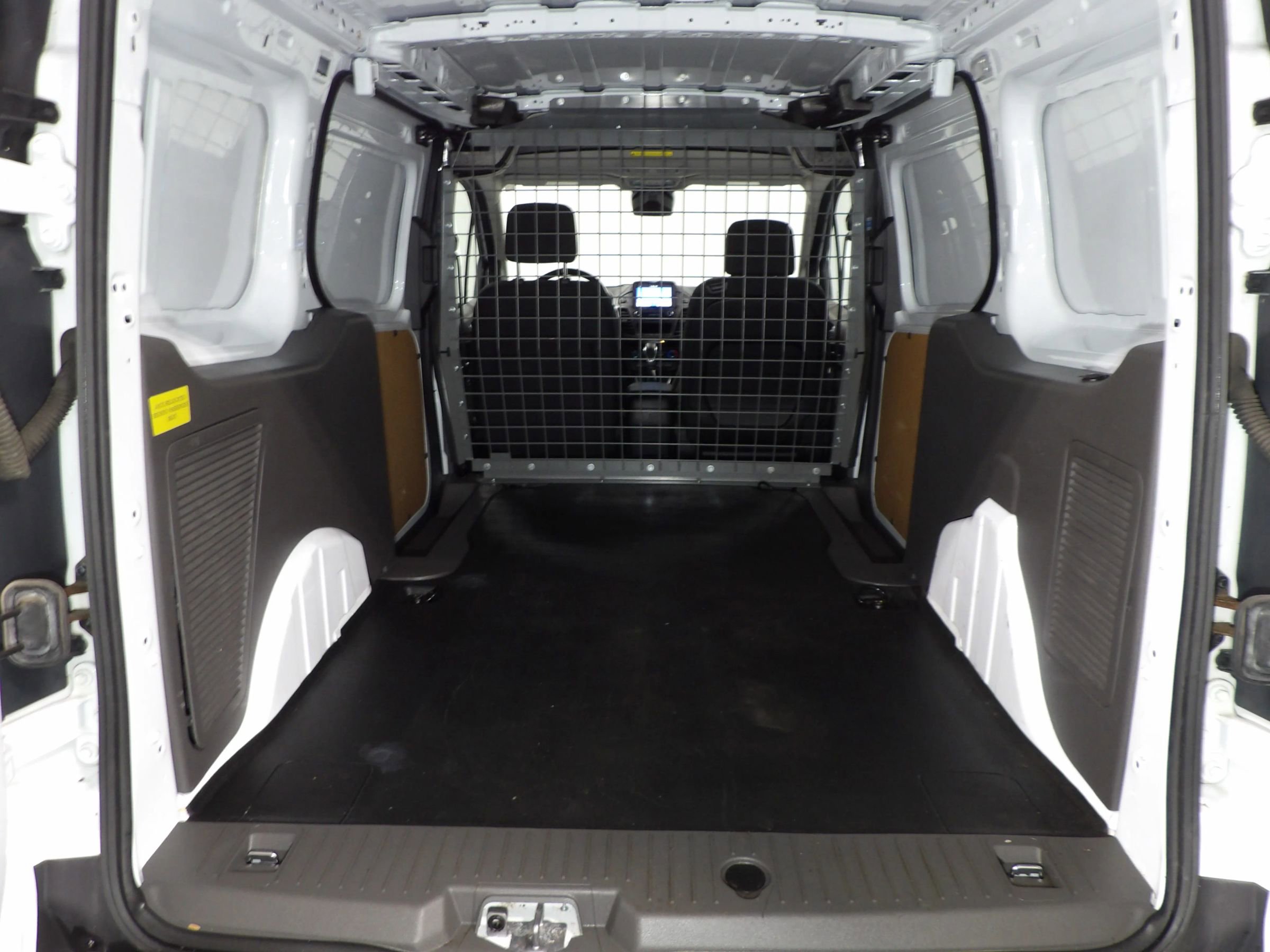 Used 2019 Ford Transit Connect XLT image 7