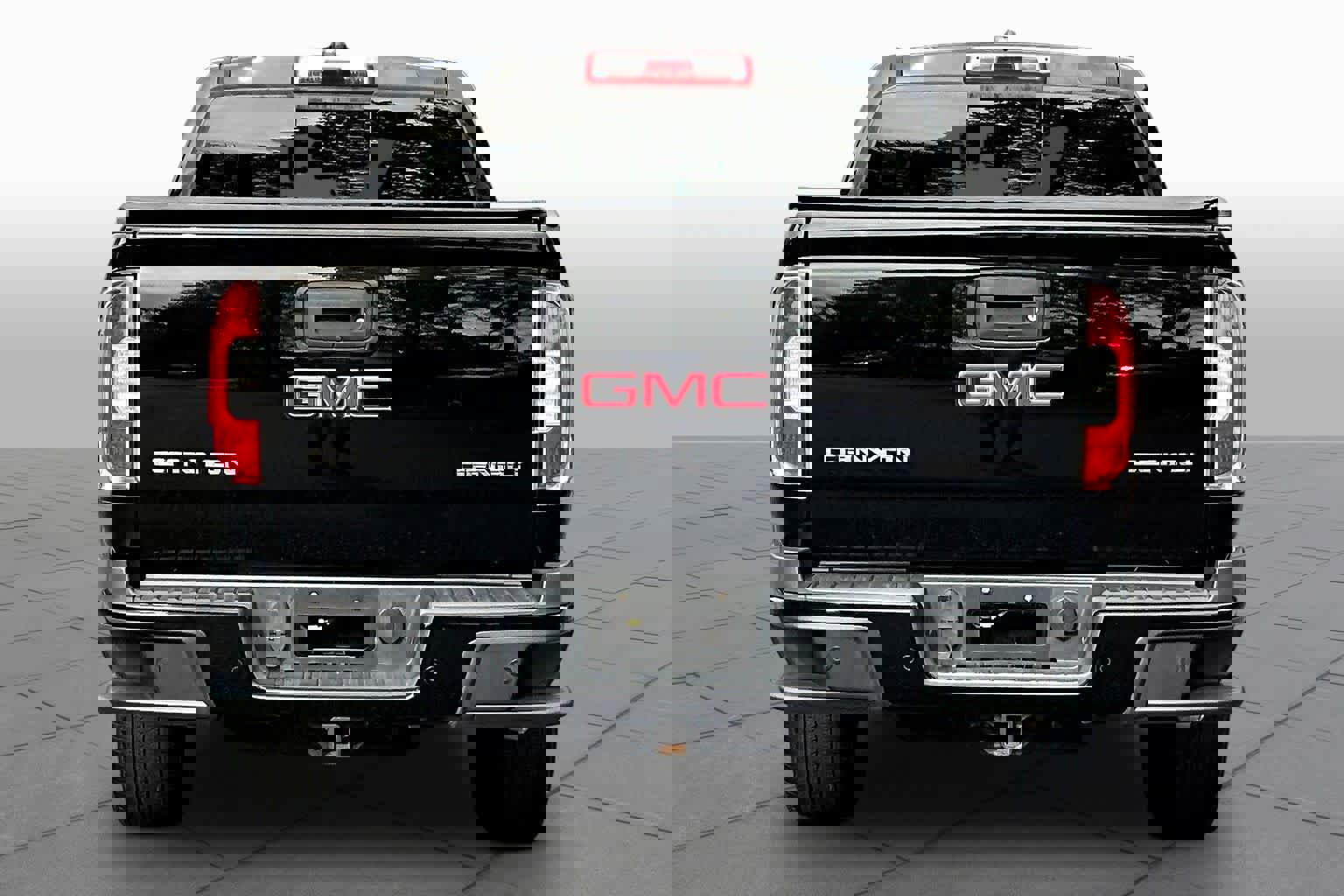 Used 2019 GMC Canyon Denali image 5