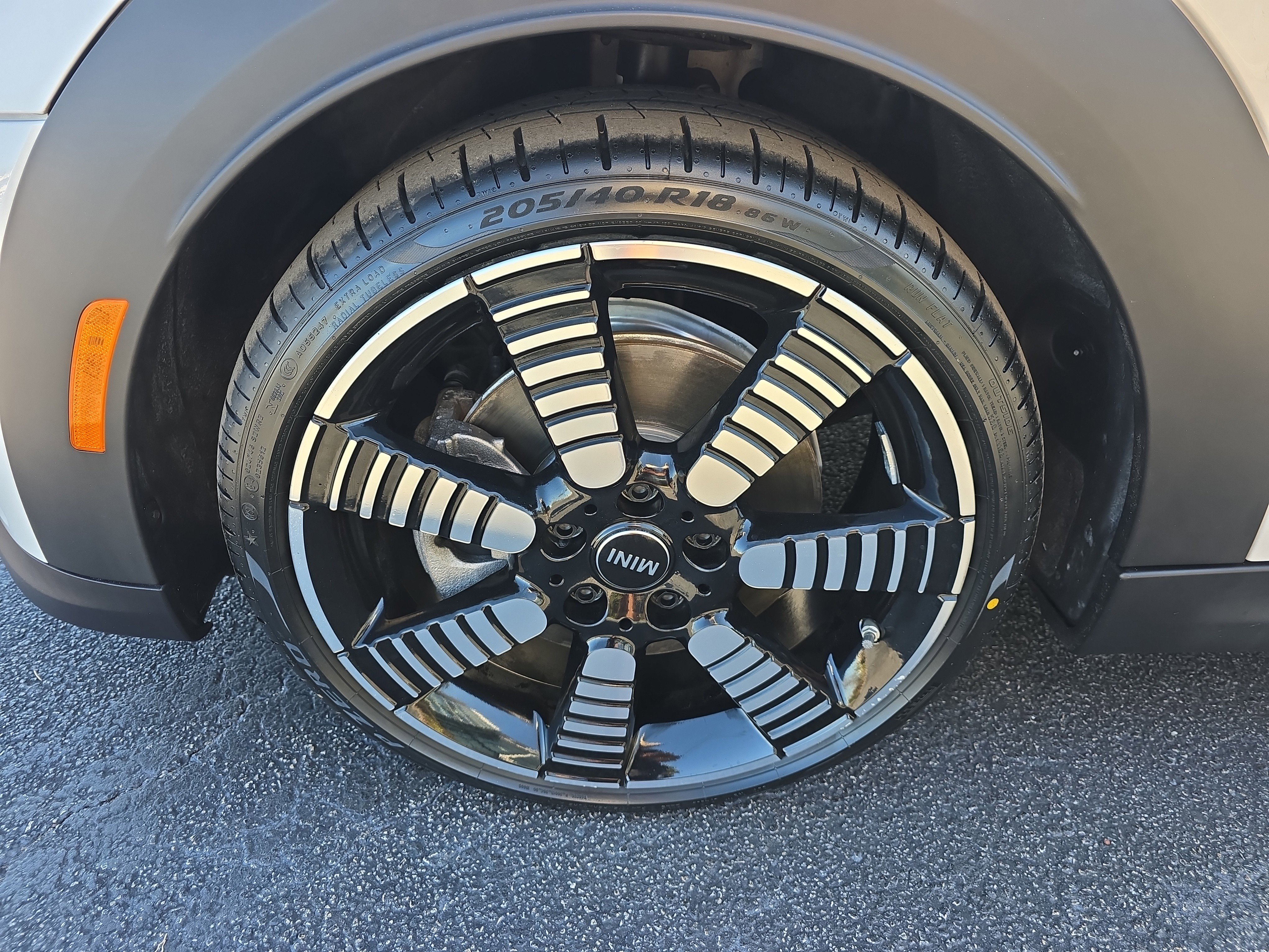 Used 2023 MINI Cooper S image 8