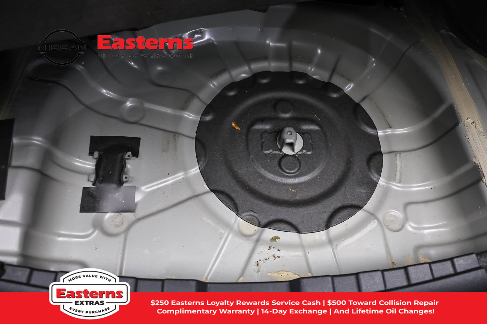 Used 2023 Nissan Sentra SR w/ Midnight Edition Package FWD image 21