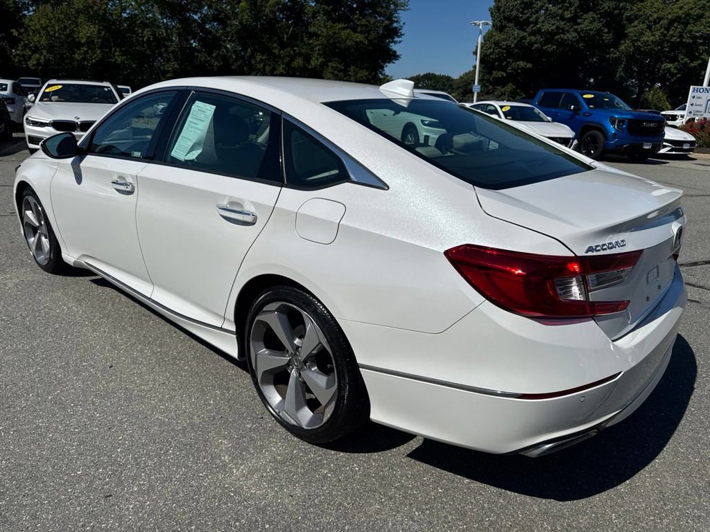 Used 2019 Honda Accord Touring image 3