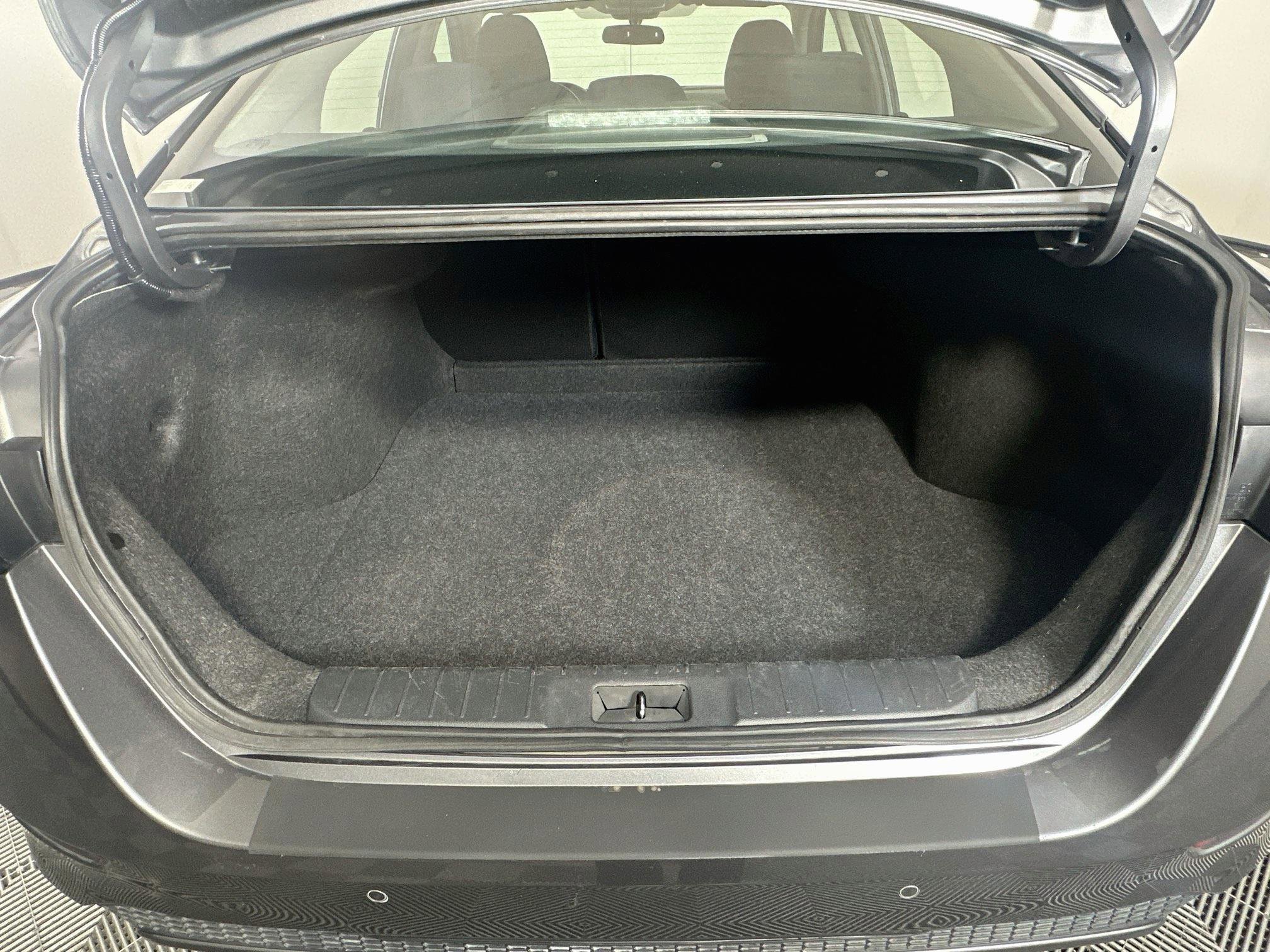 Used 2024 Nissan Sentra SV FWD image 27