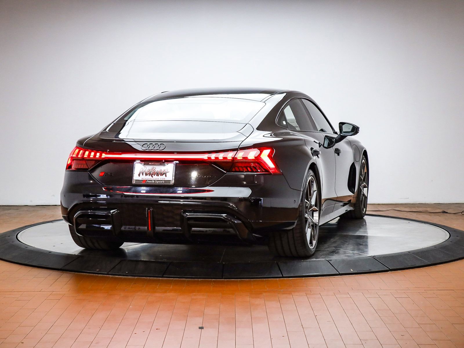 New 2026 Audi RS e-tron GT performance image 14