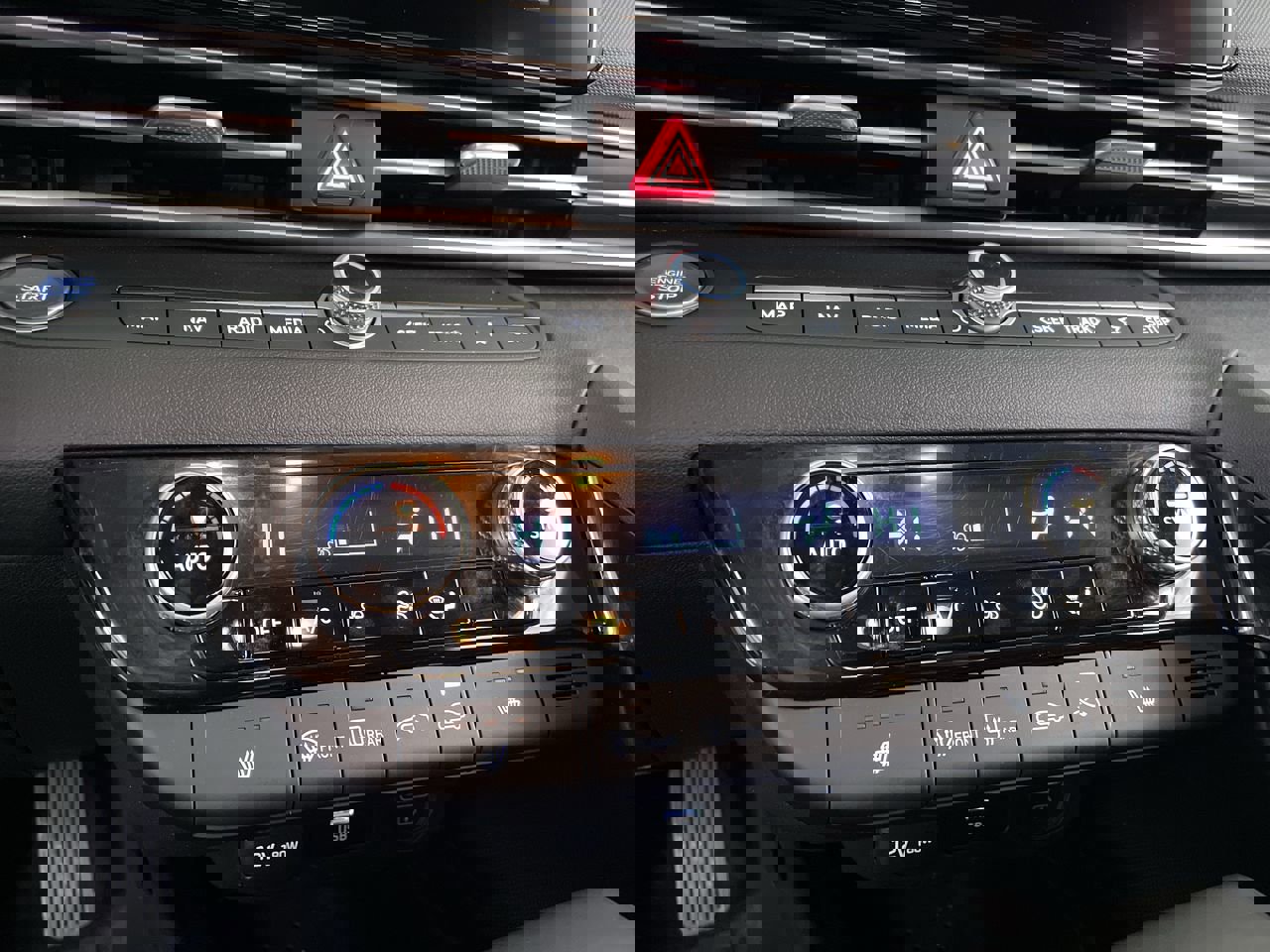 Used 2023 Hyundai Elantra SEL w/ Convenience Package image 17