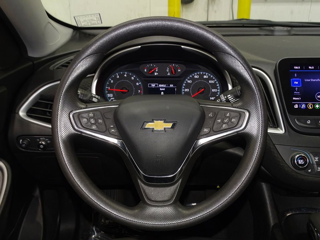 Used 2023 Chevrolet Malibu LT FWD image 23