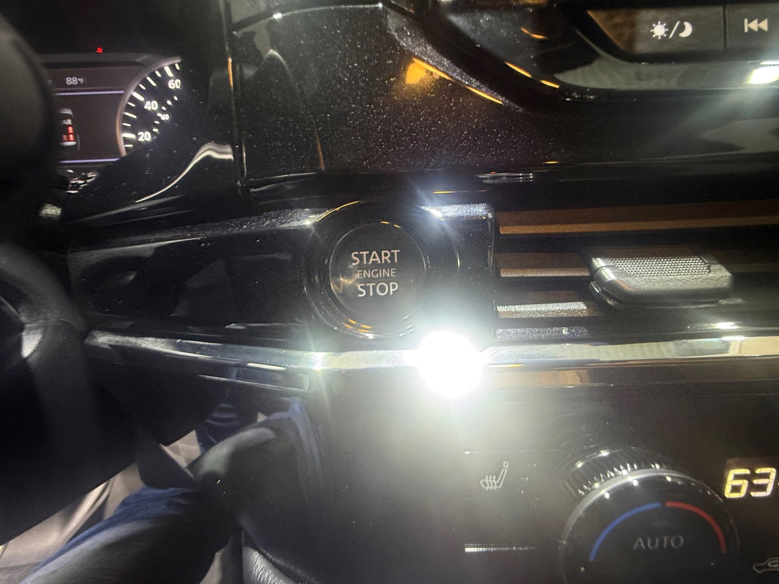 Certified 2025 Nissan Pathfinder Rock Creek image 30