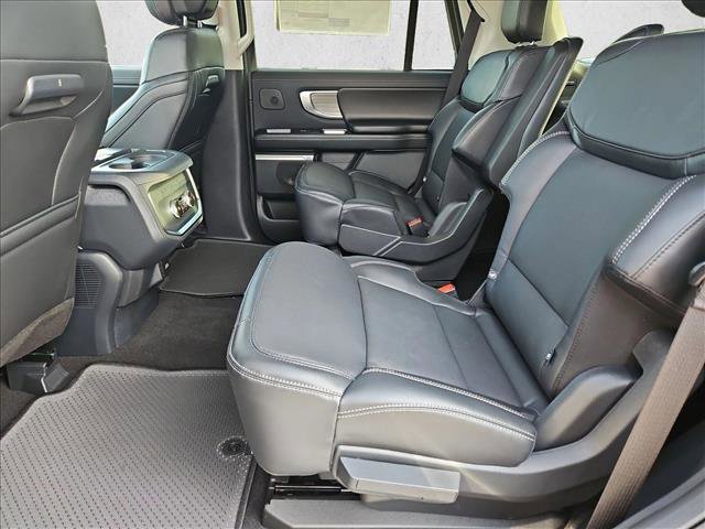 New 2026 Ford Expedition Platinum w/ Driver's Package image 16
