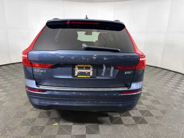 Used 2022 Volvo XC60 B5 Momentum w/ Climate Package image 4