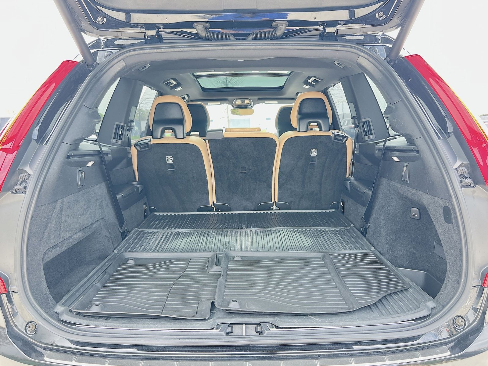 Certified 2023 Volvo XC90 B6 Ultimate w/ Protection Package Premier AWD/4WD image 35
