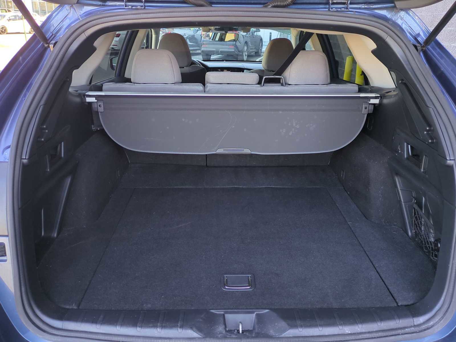 Used 2021 Subaru Outback Premium image 32