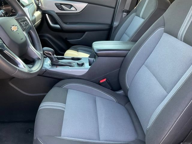 Used 2023 Chevrolet Blazer LT w/ Convenience Package FWD image 5