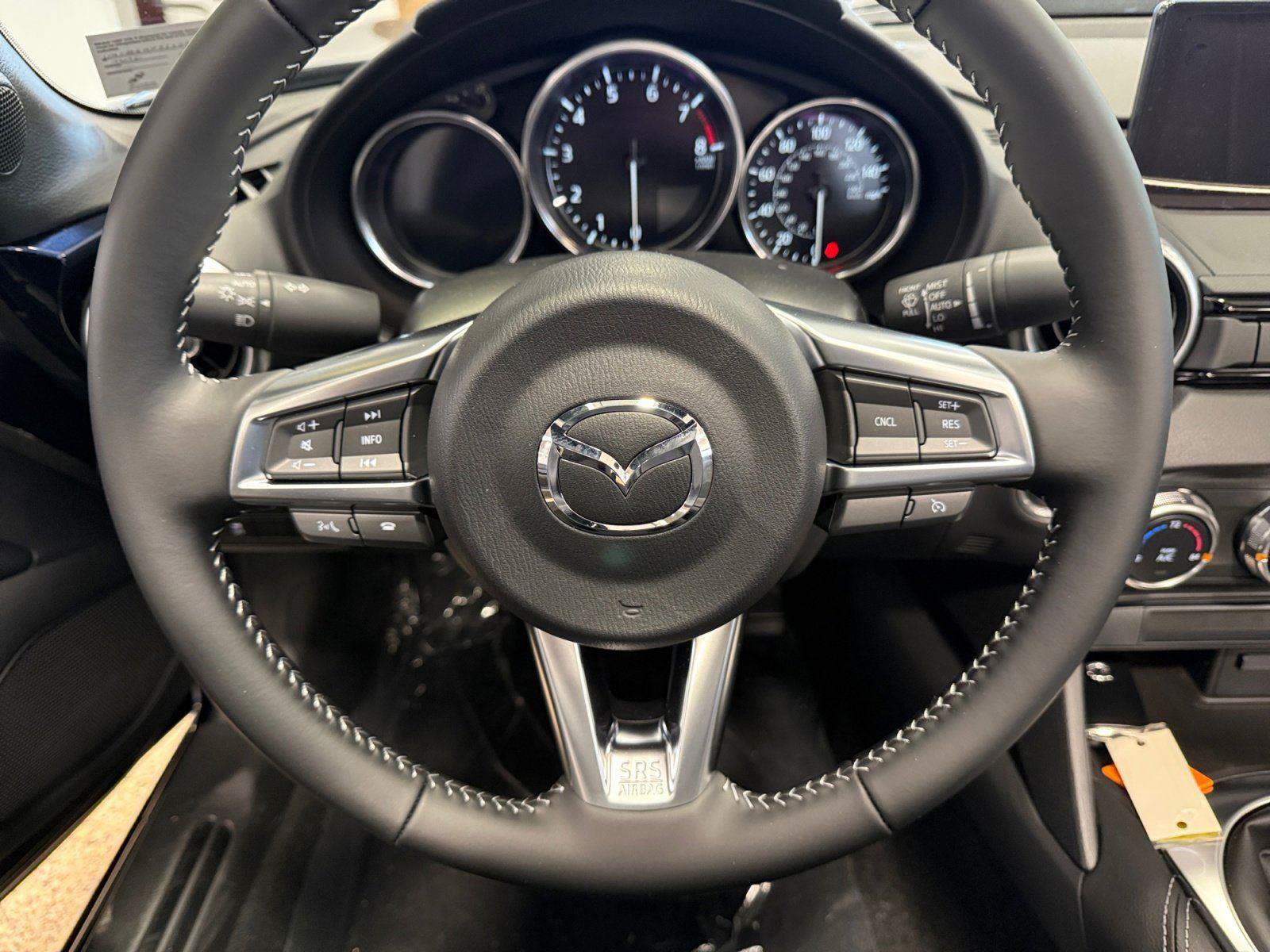New 2025 MAZDA MX-5 Miata Grand Touring w/ Appearance Package RWD image 17