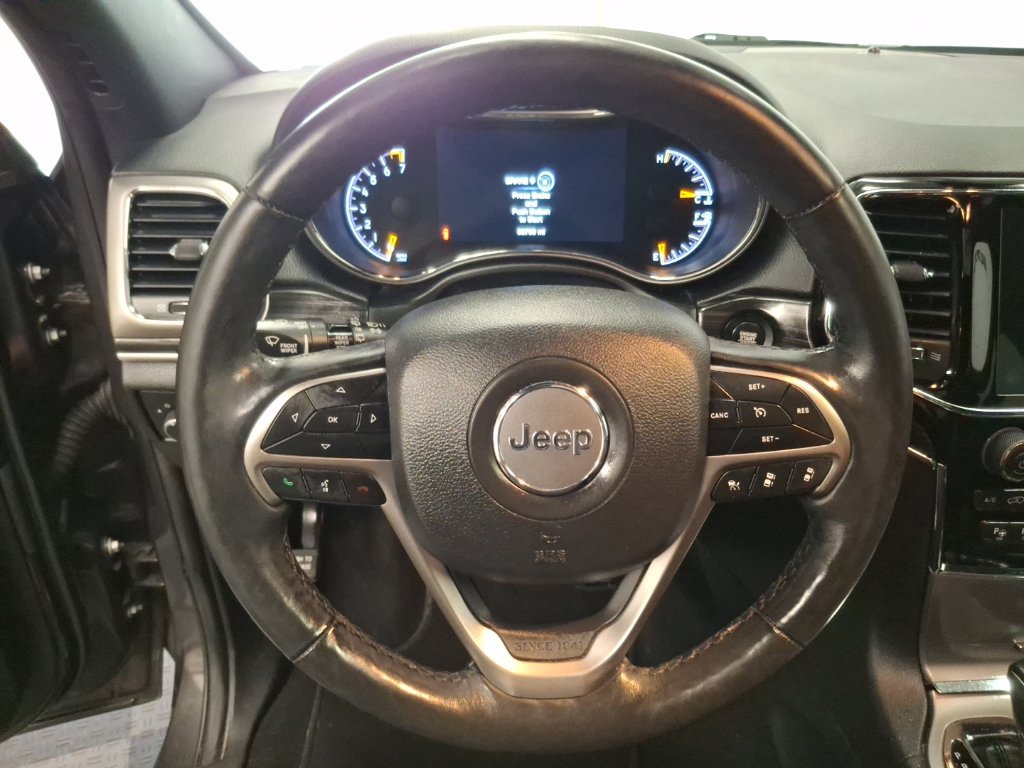 Used 2020 Jeep Grand Cherokee Limited AWD/4WD image 19
