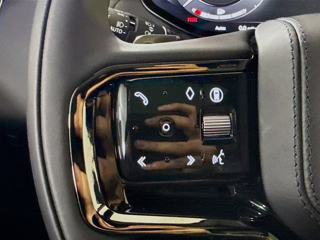 New 2026 Land Rover Range Rover Sport Dynamic SE AWD/4WD image 12