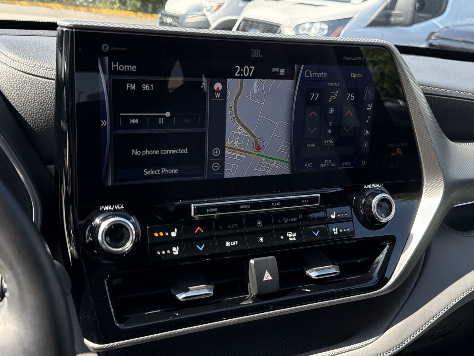 Used 2020 Toyota Highlander Platinum AWD/4WD image 18