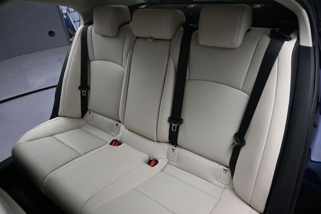 Used 2025 Lexus ES 350 w/ Premium Package FWD image 14