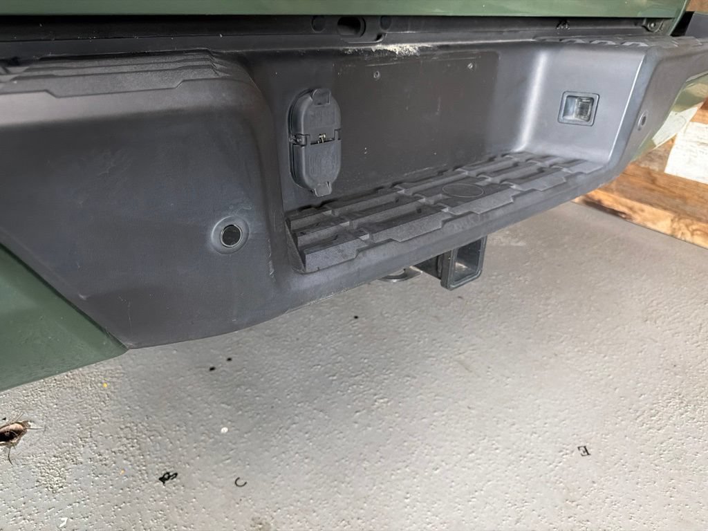 Used 2022 Nissan Frontier SV RWD image 7