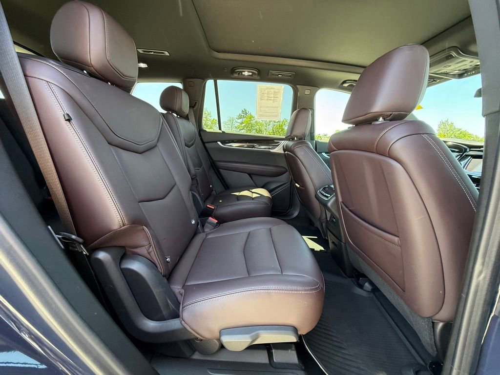 Used 2024 Cadillac XT6 Premium Luxury w/ LPO, Floor Liner Package AWD/4WD image 34