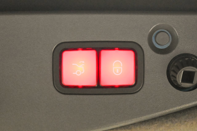 Used 2009 Mercedes-Benz SL 65 AMG image 24