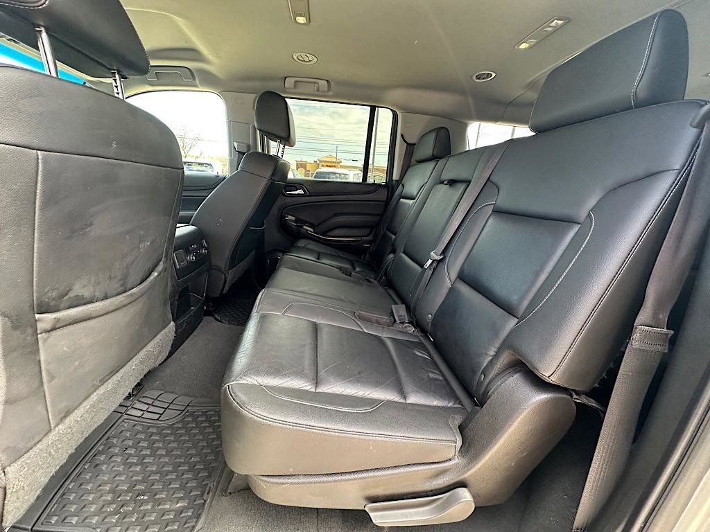 Used 2019 Chevrolet Suburban LT image 17