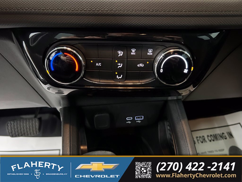 Used 2025 Chevrolet TrailBlazer LT FWD image 29