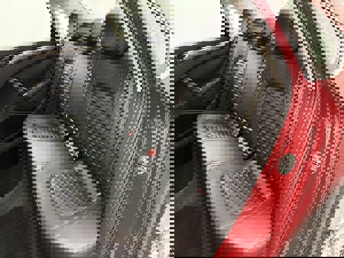 Used 2016 Volkswagen Passat 1.8T SEL Premium image 22