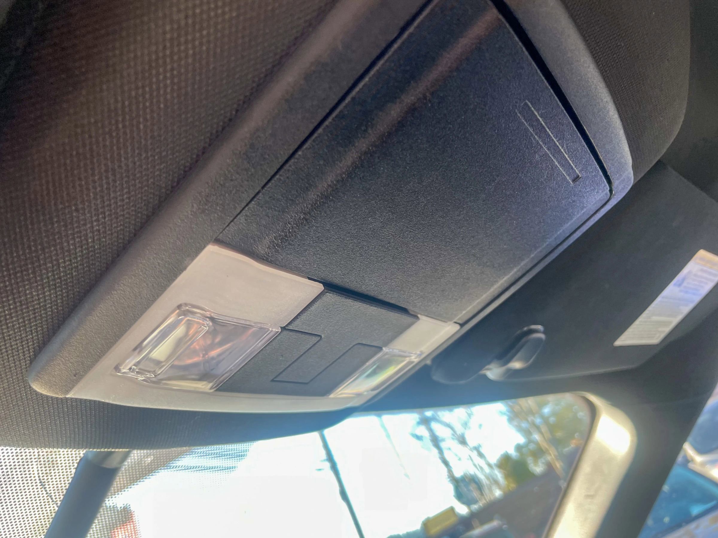 Used 2018 Ford Explorer Limited image 39