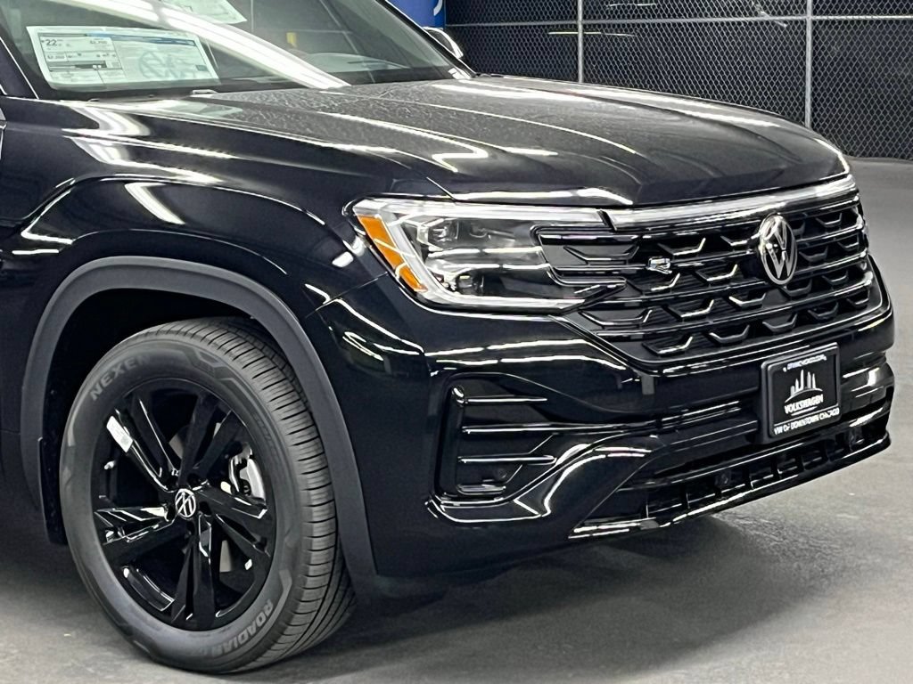 New 2026 Volkswagen Atlas Cross Sport SEL R-Line AWD/4WD image 44