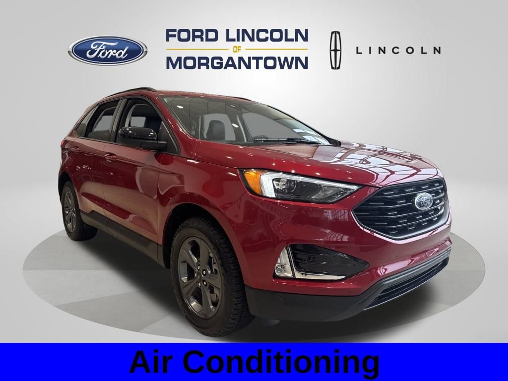 Used 2023 Ford Edge SEL w/ Sport Appearance Package image 4