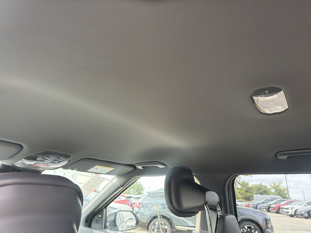 New 2027 Kia EV3 Wind FWD image 17