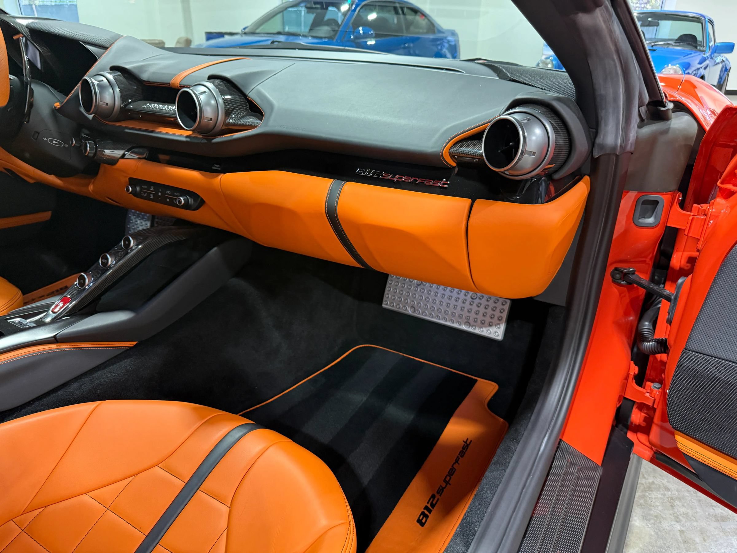 Used 2020 Ferrari 812 Superfast RWD image 65