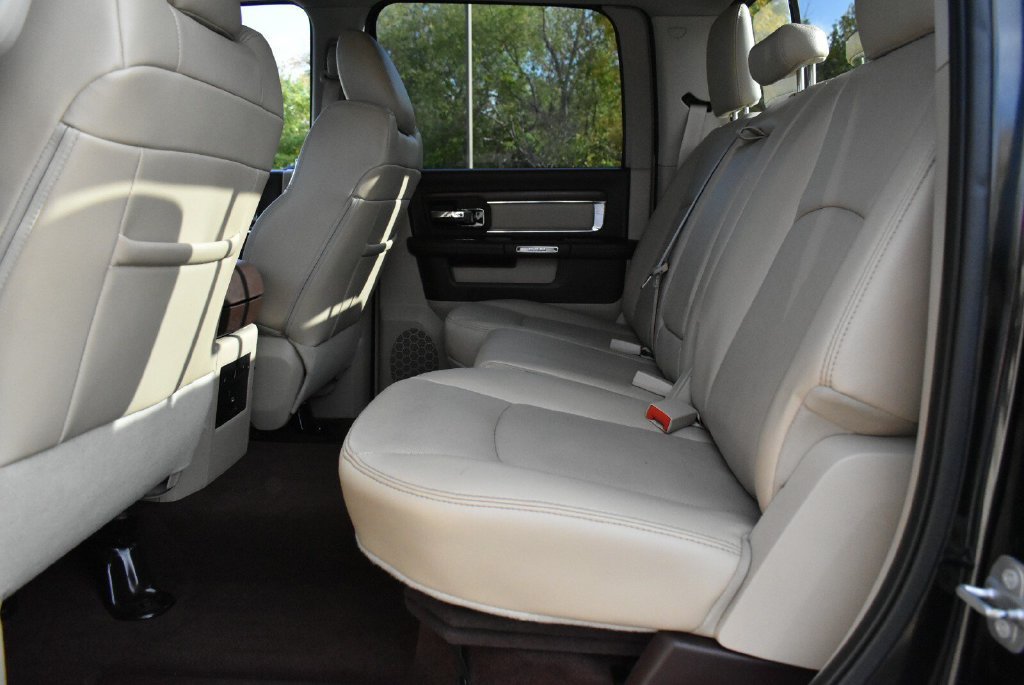 Used 2015 RAM 1500 Laramie w/ Convenience Group AWD/4WD image 30
