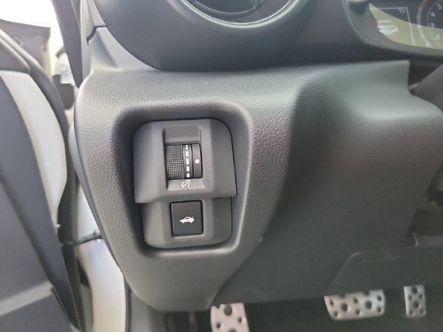 Used 2025 Toyota GR86 Premium RWD image 29