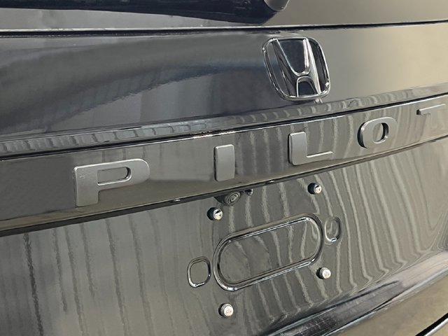 New 2026 Honda Pilot Touring image 6