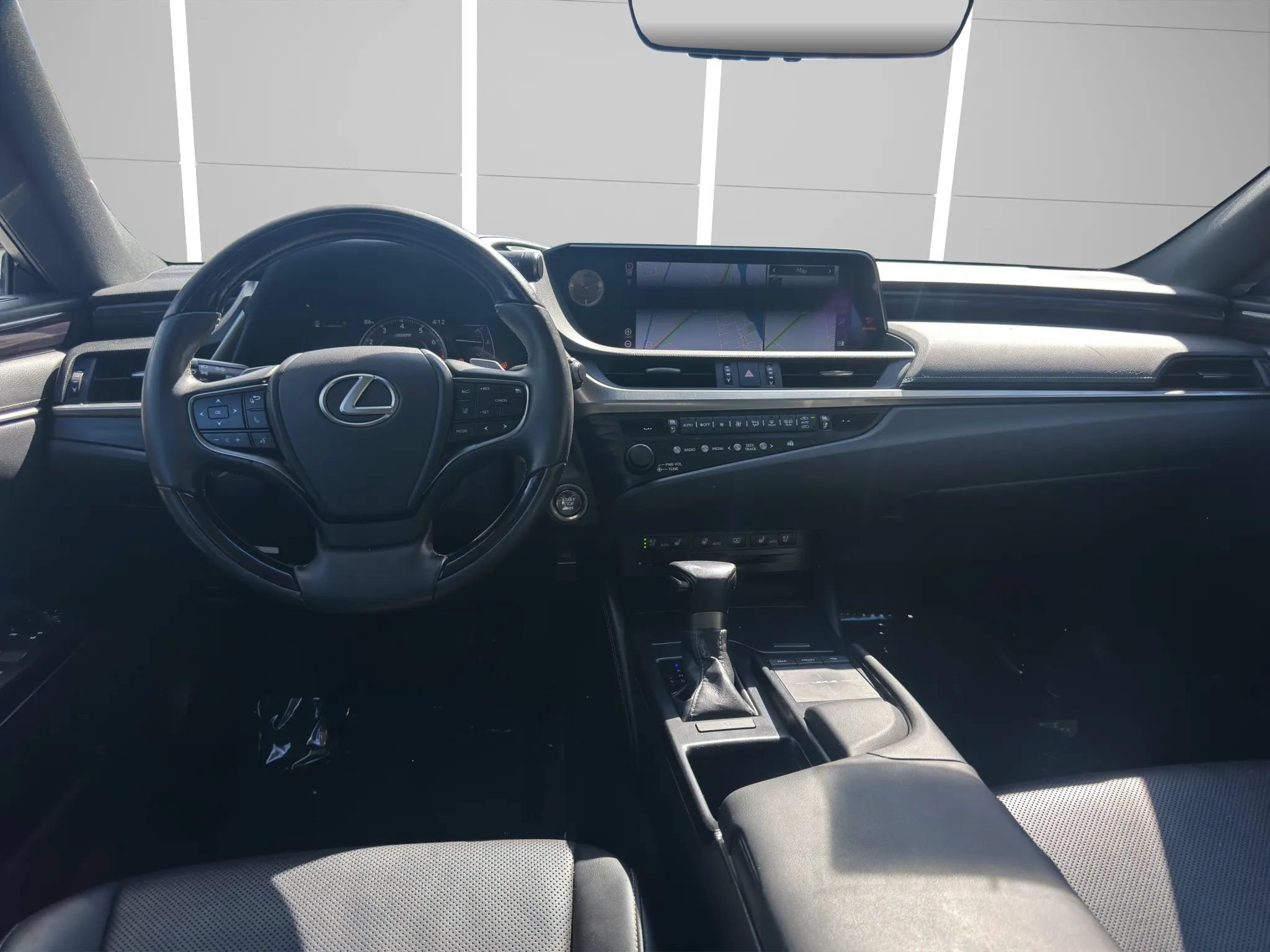 Used 2019 Lexus ES 350 w/ Premium Package FWD image 16