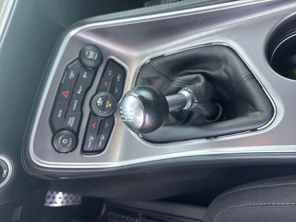 Used 2022 Dodge Challenger R/T Scat Pack RWD image 24