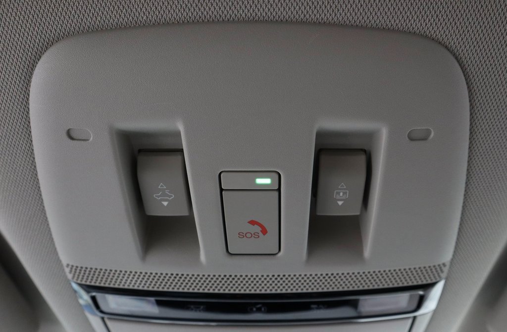 Certified 2025 Nissan Murano Platinum w/ Cargo Package image 38