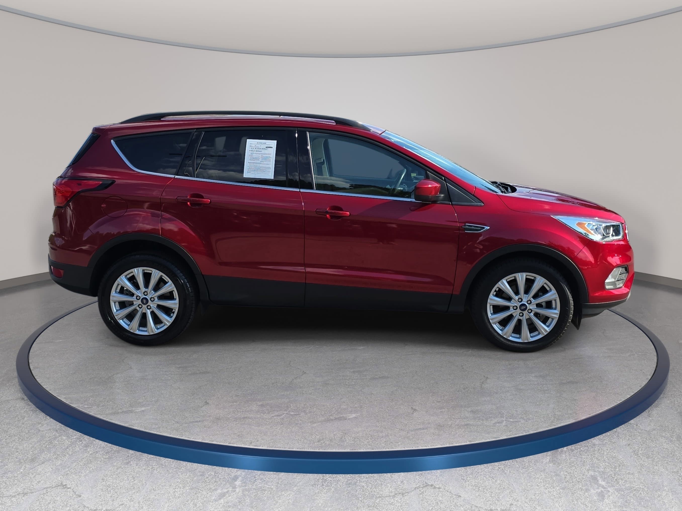 Used 2019 Ford Escape SEL FWD image 4