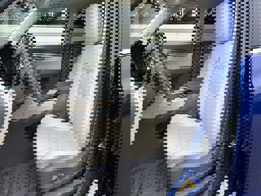 Certified 2023 Cadillac XT5 Premium Luxury image 11