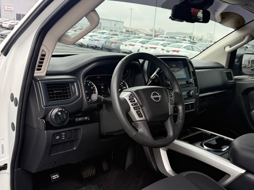 Used 2024 Nissan Titan SV w/ Accessory Utility Package image 4