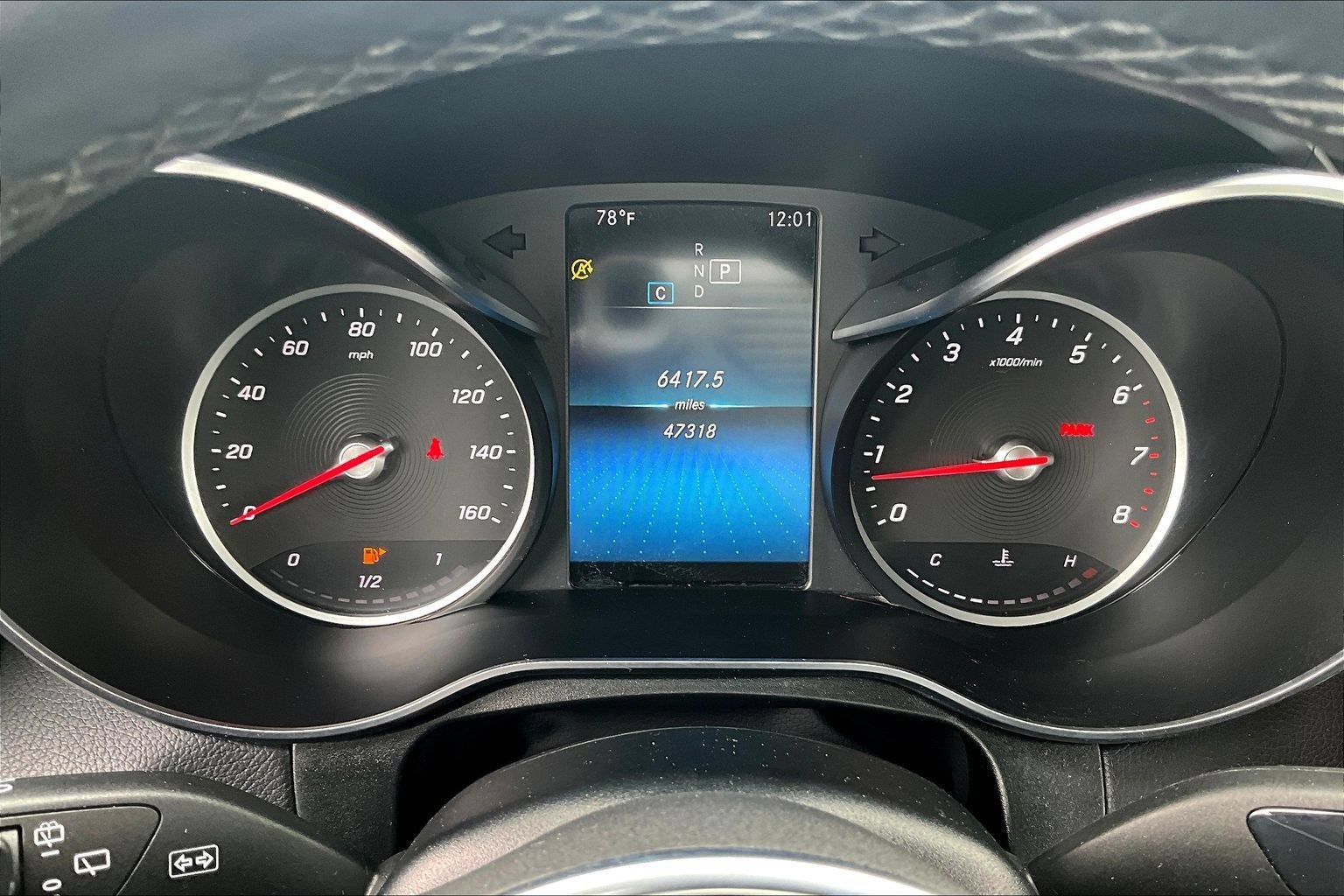 Used 2022 Mercedes-Benz GLC 300 w/ Premium Package Lite image 16