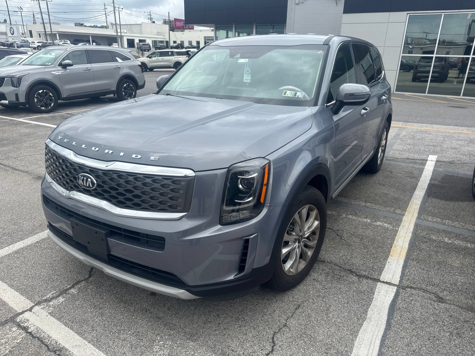 Used 2020 Kia Telluride LX AWD/4WD image 1