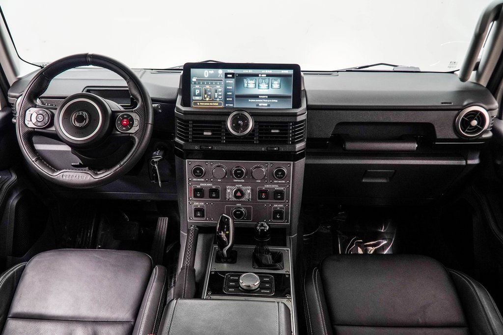 Used 2024 INEOS Grenadier Fieldmaster Edition image 5