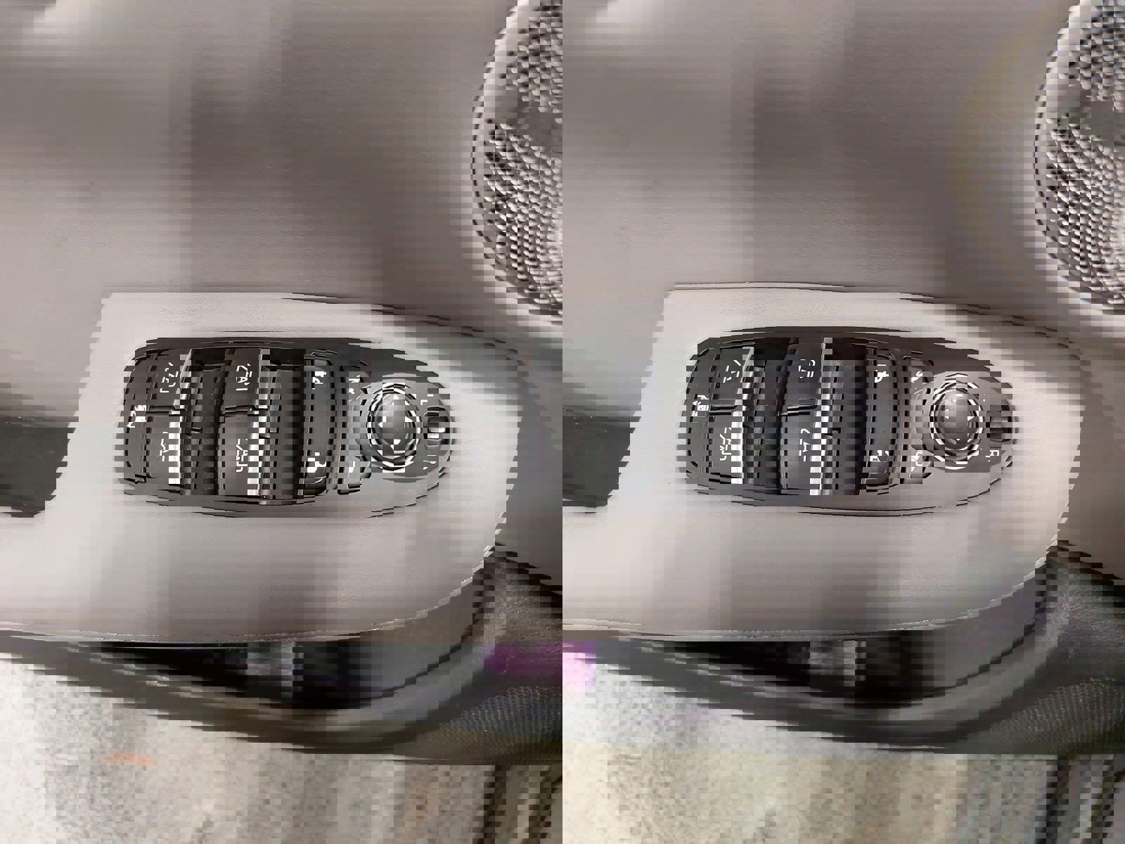 Used 2023 INFINITI QX50 Luxe image 30