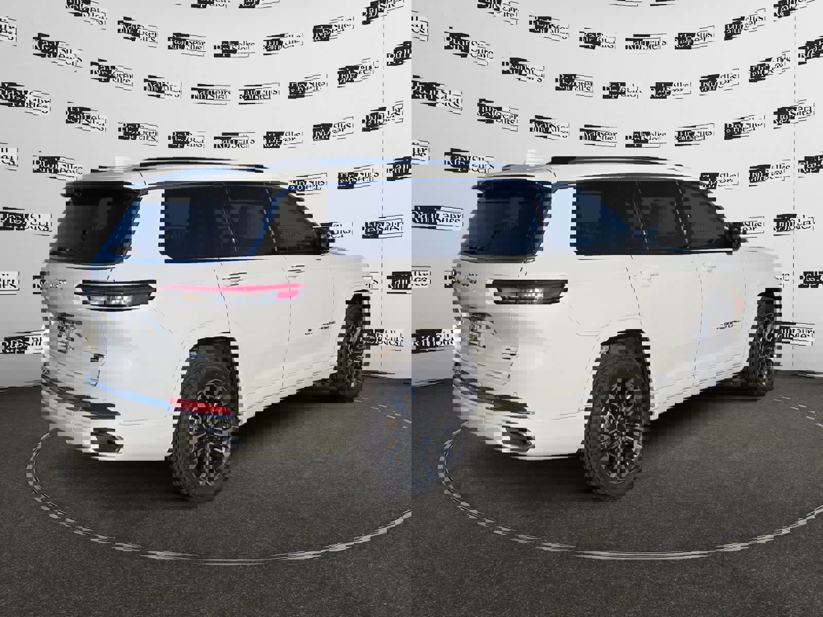 Used 2021 Jeep Grand Cherokee L Overland w/ Luxury Tech Group IV image 6