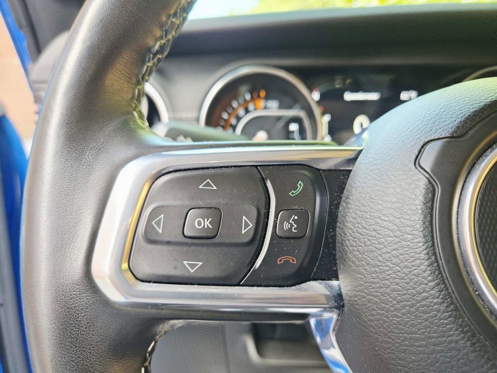 Used 2022 Jeep Wrangler Unlimited Sahara w/ LED Lighting Group AWD/4WD image 24