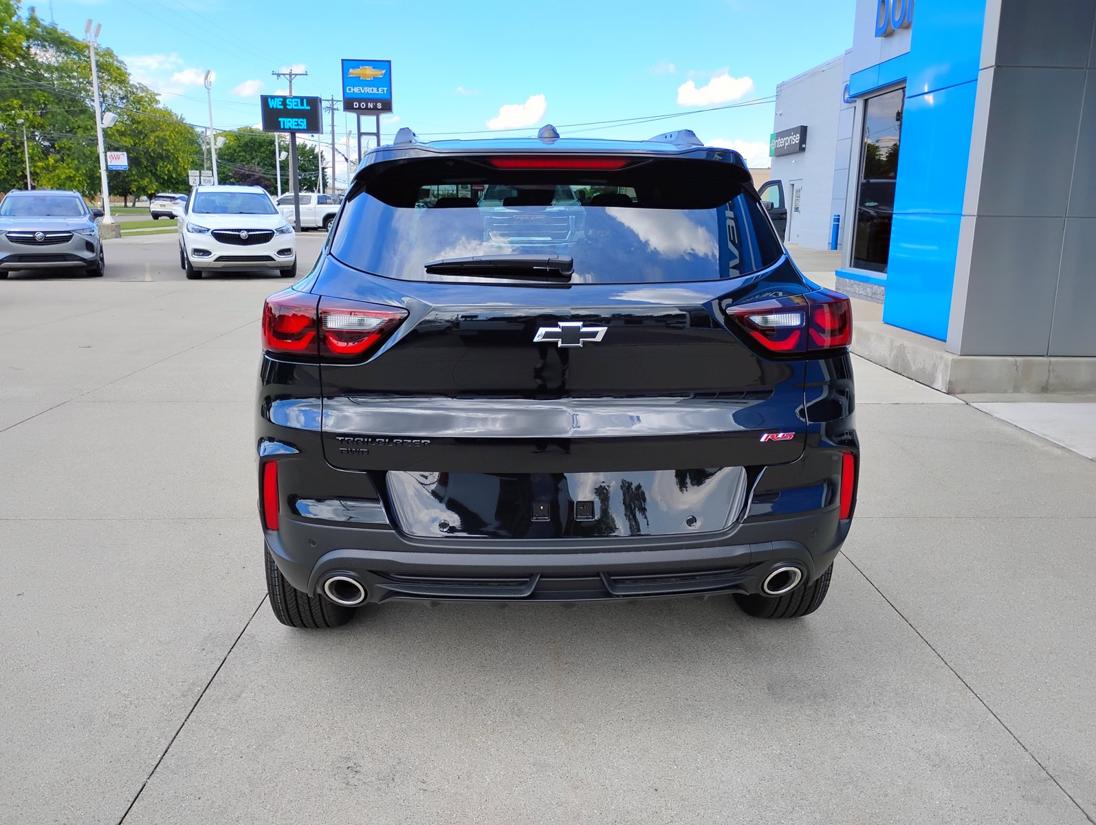 New 2026 Chevrolet TrailBlazer RS w/ Convenience Package AWD/4WD image 8